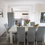 La Vita, Ljubuski *