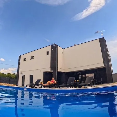 La Vita, Ljubuski Apartman Vitina