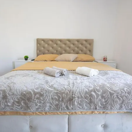 La Vita, Ljubuski * Vitina