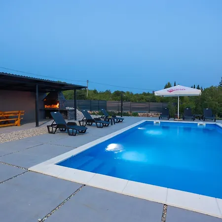La Vita, Ljubuski Appartement *