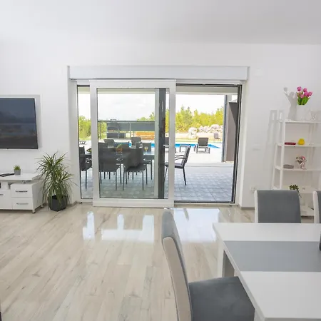 La Vita, Ljubuski Appartement Vitina